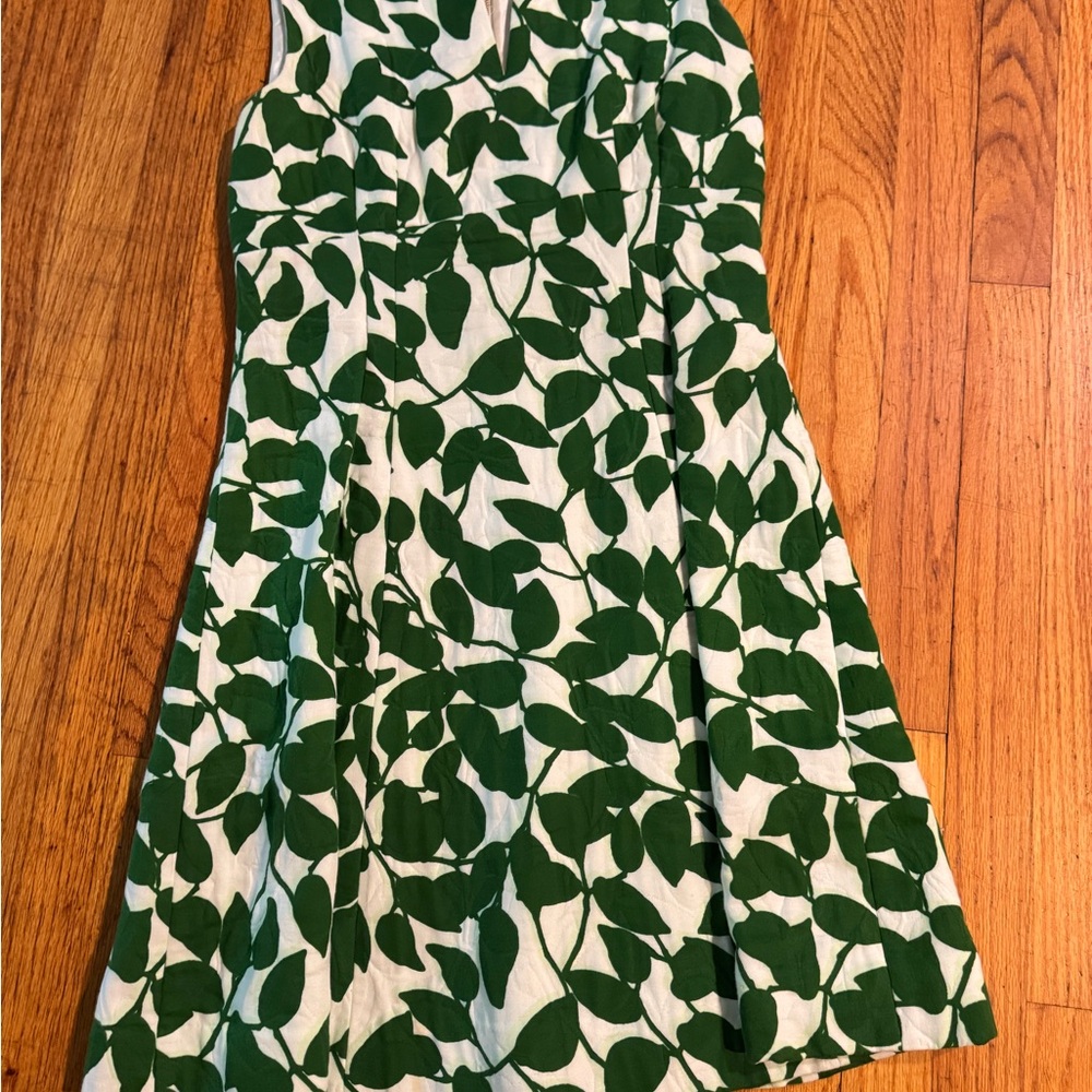 Kate Spade 10 Dress Garden Leaves Pique Fit Flare lined V neck lined - Picture 3 of 16